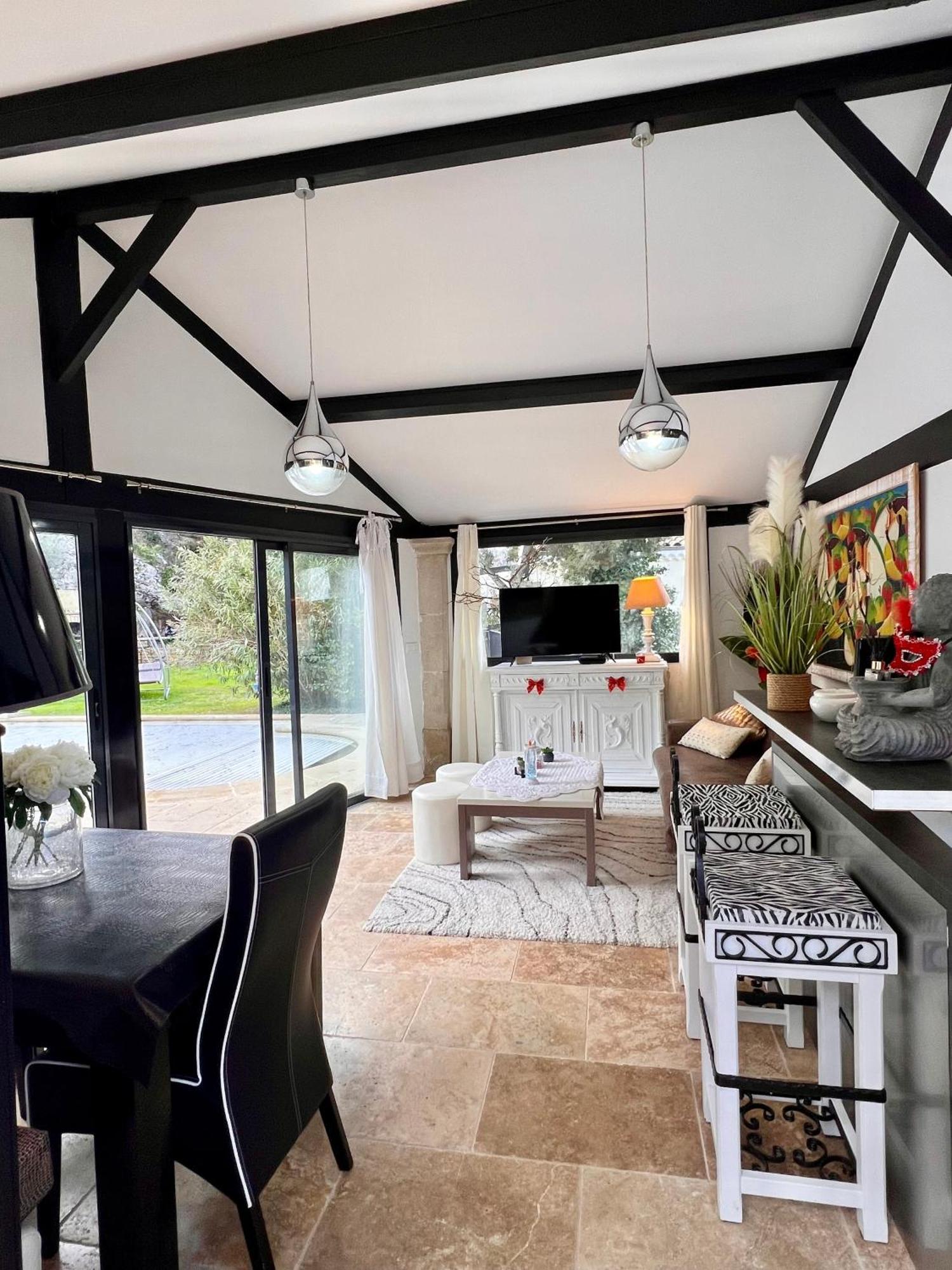 Gite Des Estelles "Axel" Avec Espace Jacuzzi Cavaillon Dış mekan fotoğraf