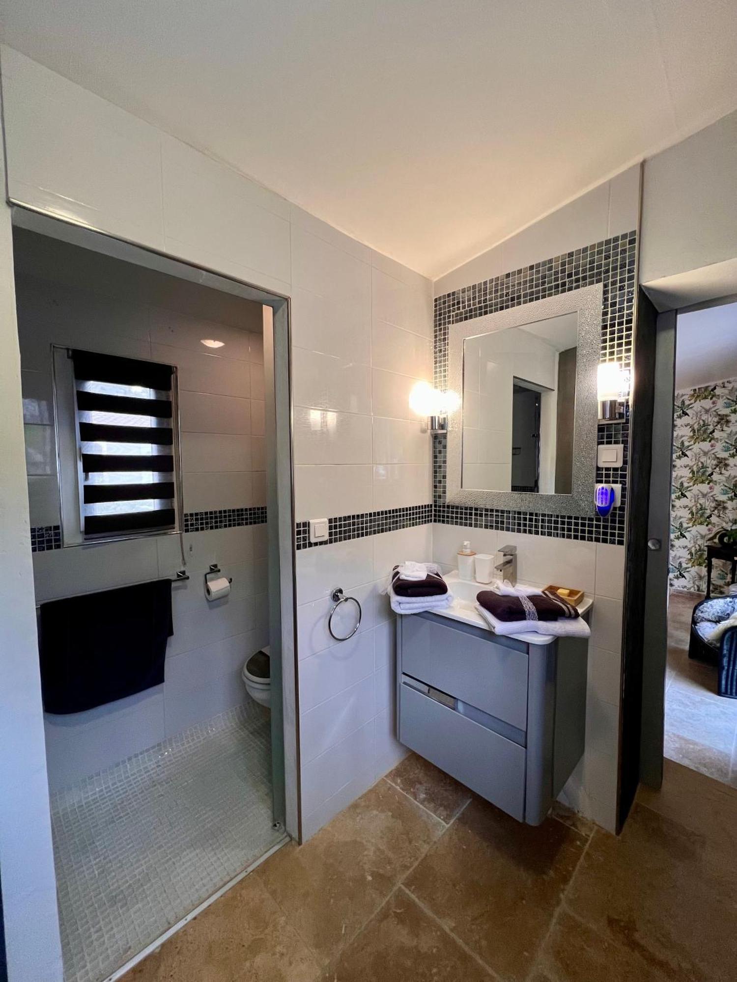 Gite Des Estelles "Axel" Avec Espace Jacuzzi Cavaillon Dış mekan fotoğraf